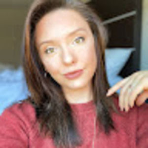 Meet your Posher, Alexandra